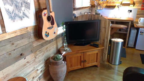 Alice\'s Secret Travellers Inn - Accommodation Mount Tamborine 9