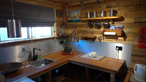 Alice\'s Secret Travellers Inn - Accommodation Mount Tamborine 8