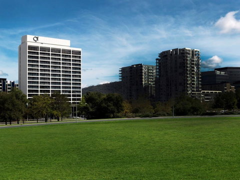 QT Canberra - Accommodation Mount Tamborine 16