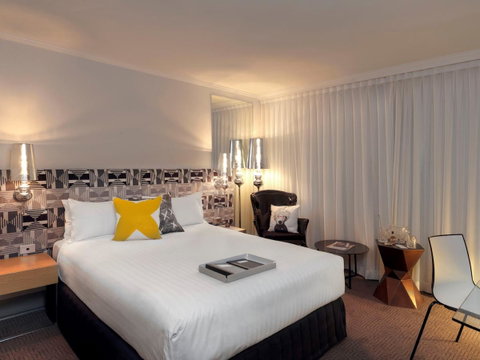 QT Canberra - Accommodation Mount Tamborine 22