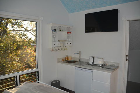 Garden Room - Accommodation Mount Tamborine 2