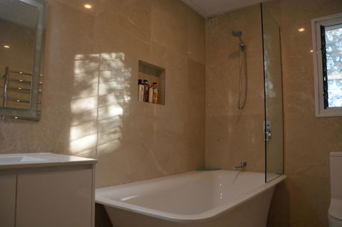 Garden Room - Accommodation Mount Tamborine 11