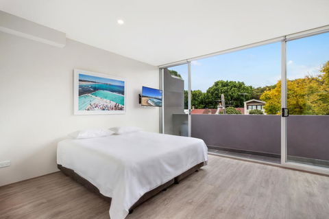 Bondi Beach Studio King Suite + Balcony - Accommodation Mount Tamborine 0