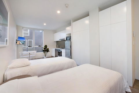 Bondi Beach Studio King Suite 1 - Accommodation Mount Tamborine 0