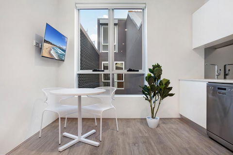 Bondi Beach Studio King Suite 1 - Accommodation Mount Tamborine 2