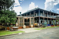 Book Old Bar Accommodation Vacations Accommodation Mount Tamborine Accommodation Mount Tamborine