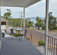 Boomerang on the Bay' 107 Government Road - boat parking air conditioning and water views - Accommodation Mount Tamborine