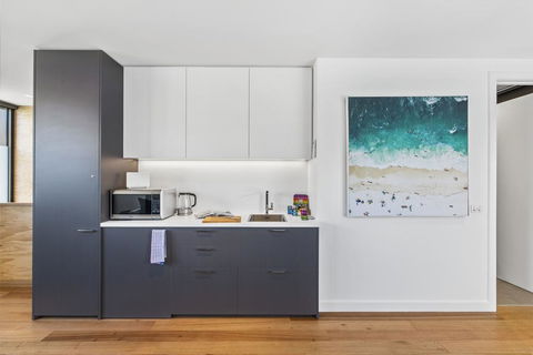 Brand New Beachside Studio Apartment - Accommodation Mount Tamborine 3
