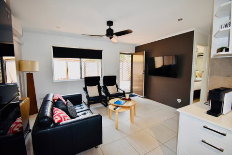 Brandy Apartment - Accommodation Mount Tamborine 1