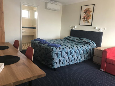 Bunbury Motel - Accommodation Mount Tamborine 2