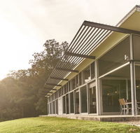 Bundaleer - Architect designed stunning views - Accommodation Mount Tamborine