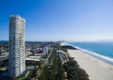 Burleigh Surf Apartments - Accommodation Mount Tamborine 0