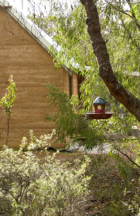 Bussells Bushland Cottages - Accommodation Mount Tamborine 3