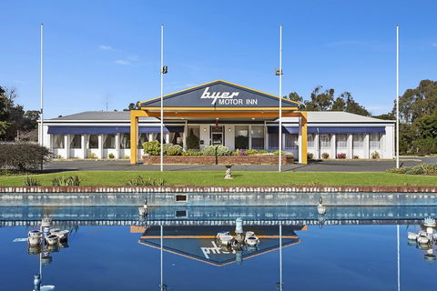 Byer Fountain Motor Inn - Accommodation Mount Tamborine 0