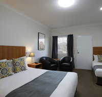 Cadman Motor Inn and Apartments - Accommodation Mount Tamborine