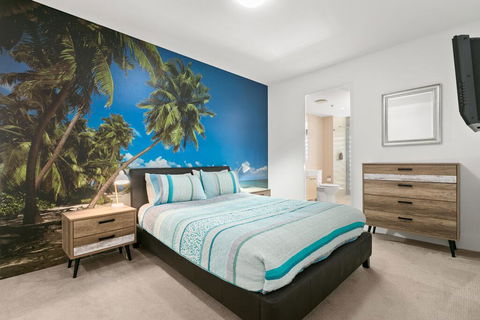 Cairns Waterfront - Harbourlights - Accommodation Mount Tamborine 2