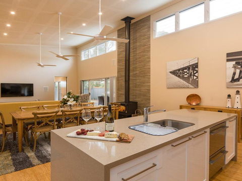 Callala Breeze - Access To Indoor Community Pool - Accommodation Mount Tamborine 0