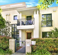 Campbelltown Most Sought After Park Central Home - Accommodation Mount Tamborine