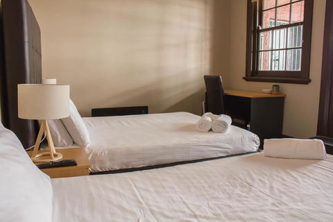 Campsie Hotel - Accommodation Mount Tamborine 1