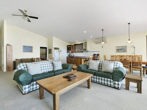 Cara - Accommodation Mount Tamborine 3