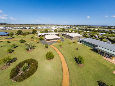 Casino Holiday Park - Accommodation Mount Tamborine 2