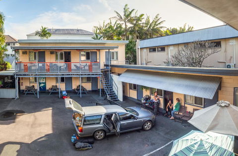 Castaways Backpackers Cairns - Accommodation Mount Tamborine 2