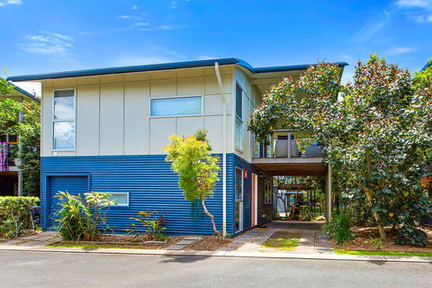 CASUARINA BEACH SHACKS 10 - Accommodation Mount Tamborine 1
