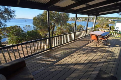 CDC-625 Beach House Incl.rear 2BR Studio - Accommodation Mount Tamborine 0