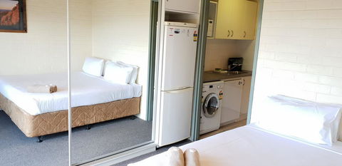 Cedarwood Apartments - Accommodation Mount Tamborine 3