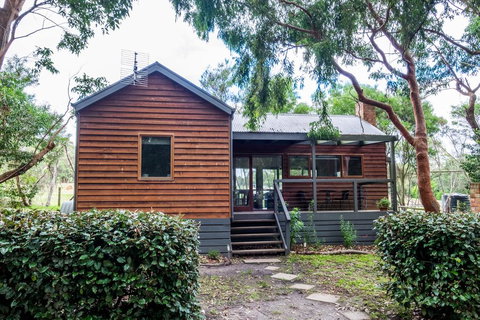 Cedarwood Holiday Park - Accommodation Mount Tamborine 2