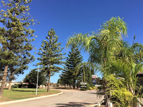 Ceduna Motor Inn - Accommodation Mount Tamborine 1