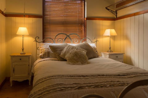 Celestial Dew Guest House, Day Spa, Retreat - Accommodation Mount Tamborine 1