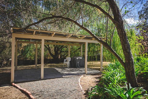Central Highlands Motor Inn - Accommodation Mount Tamborine 2