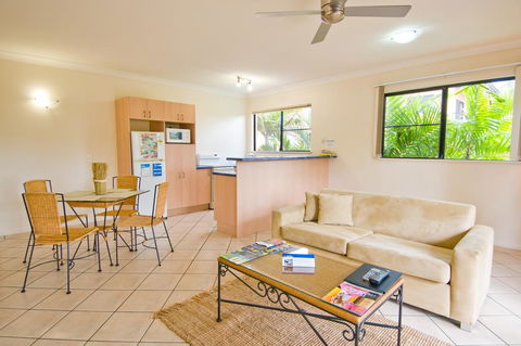 Central Plaza Apartments - Accommodation Mount Tamborine 3
