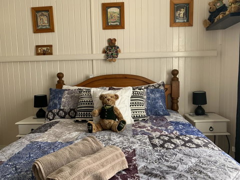 Cherry Blossom Cottage - Accommodation Mount Tamborine 0