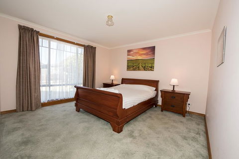 Chillax - Accommodation Mount Tamborine 2