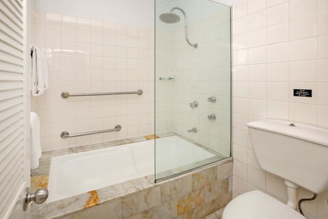 City Centre Accommodation - Accommodation Mount Tamborine 3