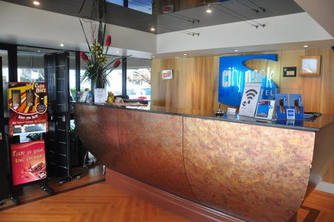 City Park Hotel - Accommodation Mount Tamborine 0