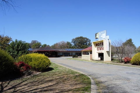 Civic Motor Inn - Accommodation Mount Tamborine 0