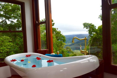 Clouds Serenity - Accommodation Mount Tamborine 1