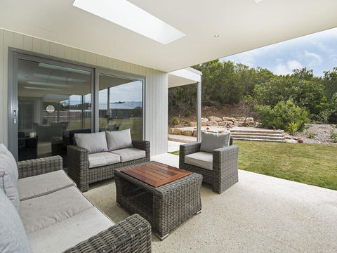 Coastal Chic - Accommodation Mount Tamborine 0