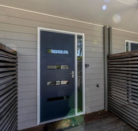 COASTAL SOUL VILLA  BROADBEACH - Accommodation Mount Tamborine