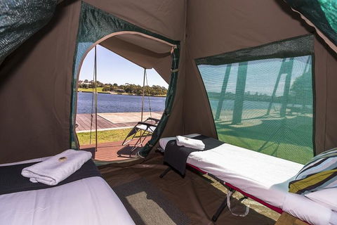 Cockatoo Island Accommodation - Accommodation Mount Tamborine 1