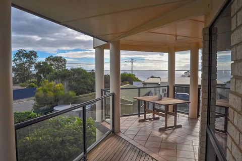 Coffin Bay Retreat - Accommodation Mount Tamborine 1