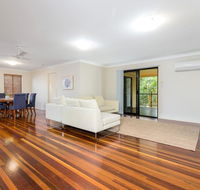 Combles Rd - Accommodation Mount Tamborine