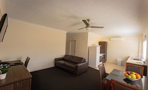 Comfort Inn And Suites Robertson Gardens - Accommodation Mount Tamborine 1
