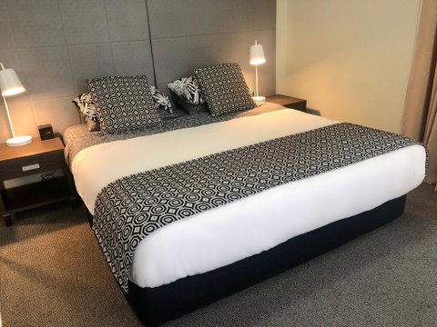 Comfy CBD Home In The Heart Of The City - Accommodation Mount Tamborine 2