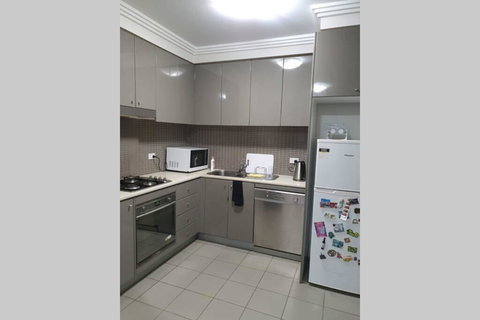 Convenient One Bedroom Apartment Close To City - Accommodation Mount Tamborine 2