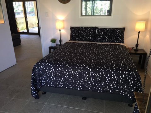 Corroboree Spa Cabin- Eaglereach - Accommodation Mount Tamborine 2