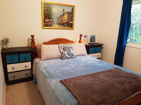 Cosy Quiet Bedroom Ferny Grove - Accommodation Mount Tamborine 0